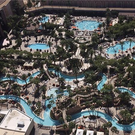 Lucky Gem Penthouse & Luxury Suites At Signature Resort, Balcony Strip View 2605 Лас-Вегас Экстерьер фото
