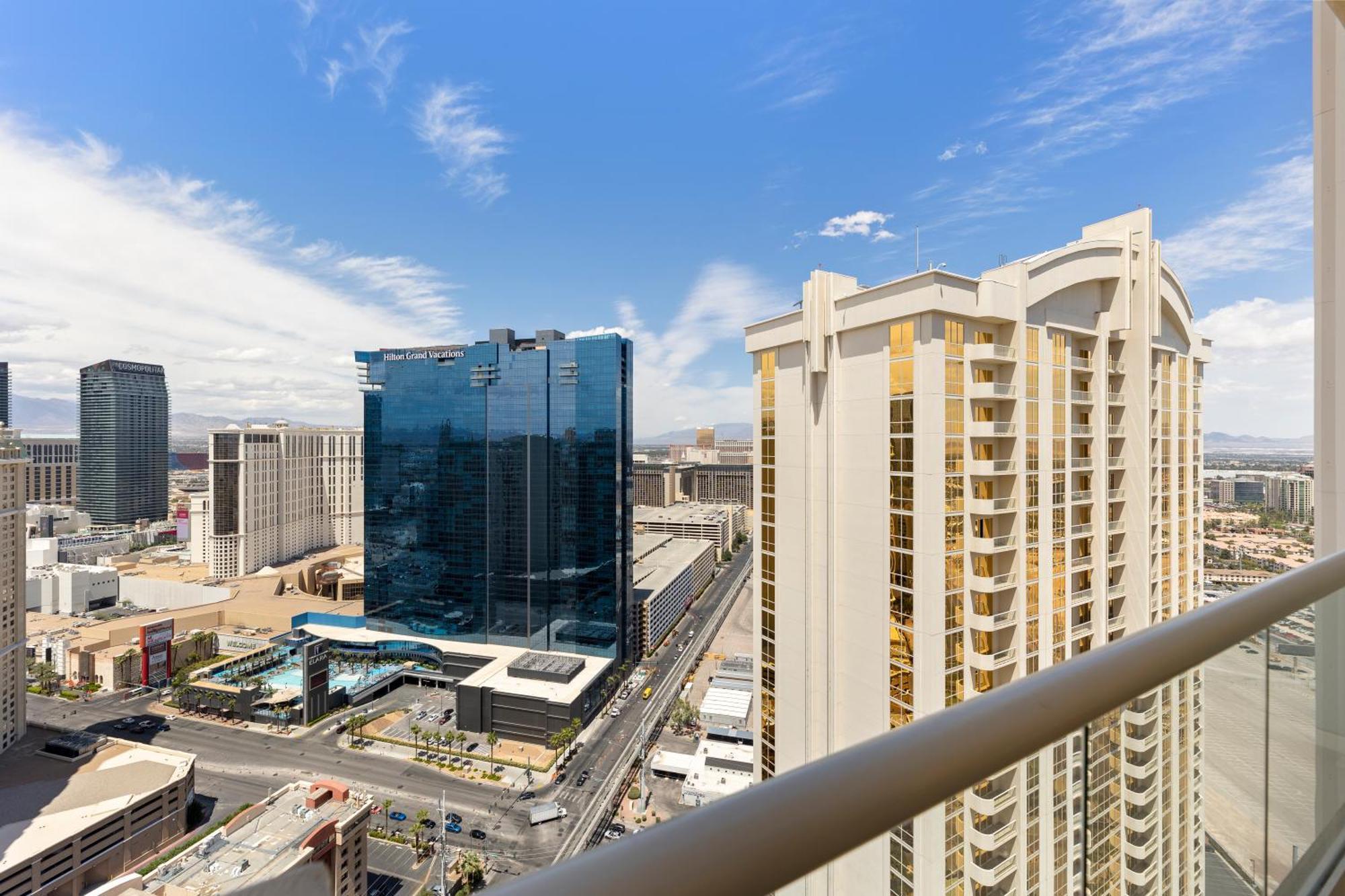 Lucky Gem Penthouse & Luxury Suites At Signature Resort, Balcony Strip View 2605 Лас-Вегас Экстерьер фото