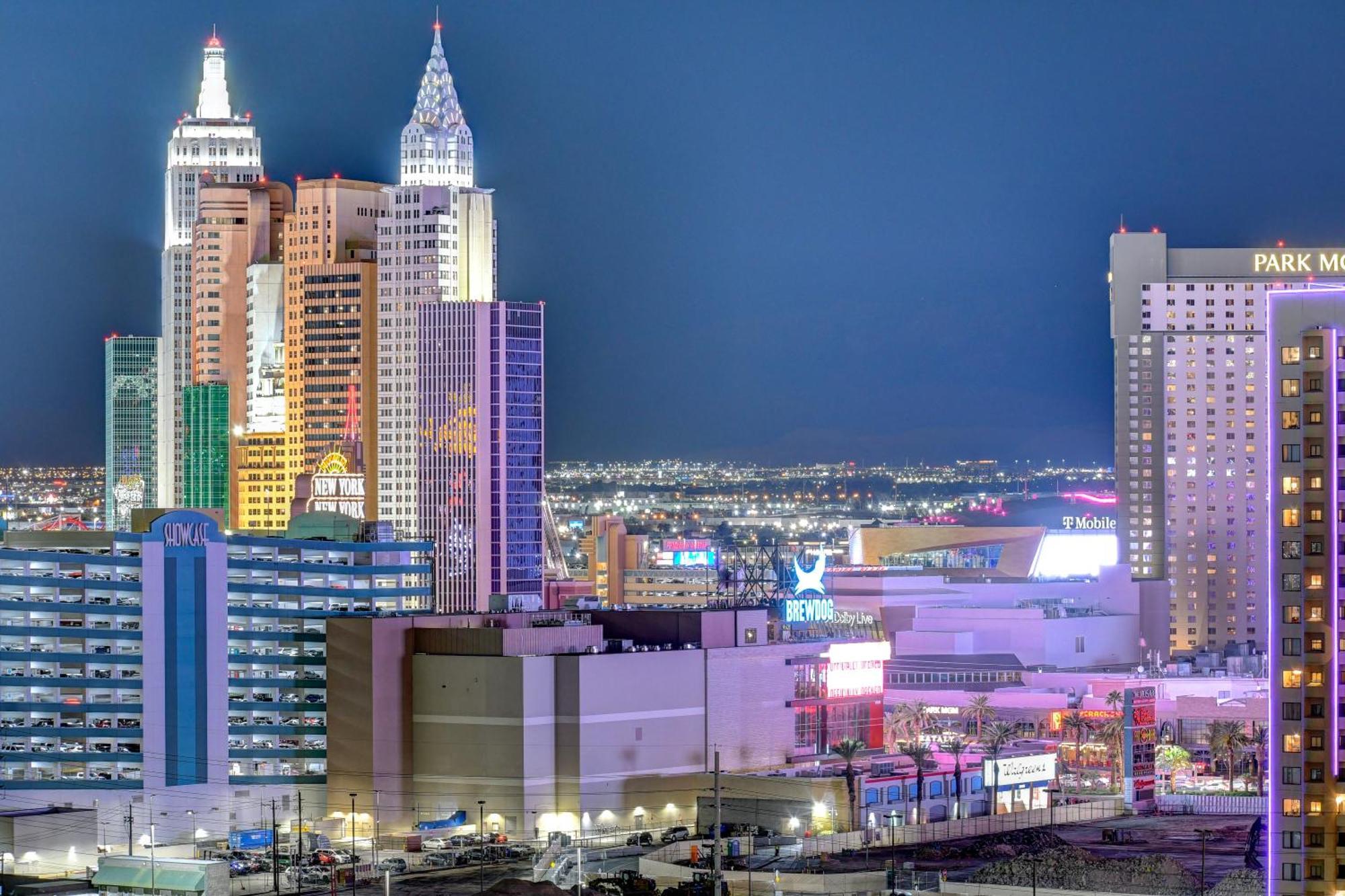 Lucky Gem Penthouse & Luxury Suites At Signature Resort, Balcony Strip View 2605 Лас-Вегас Экстерьер фото